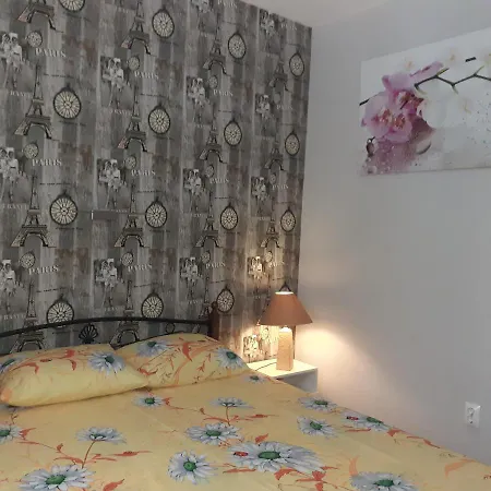 Apartament Luna1 *